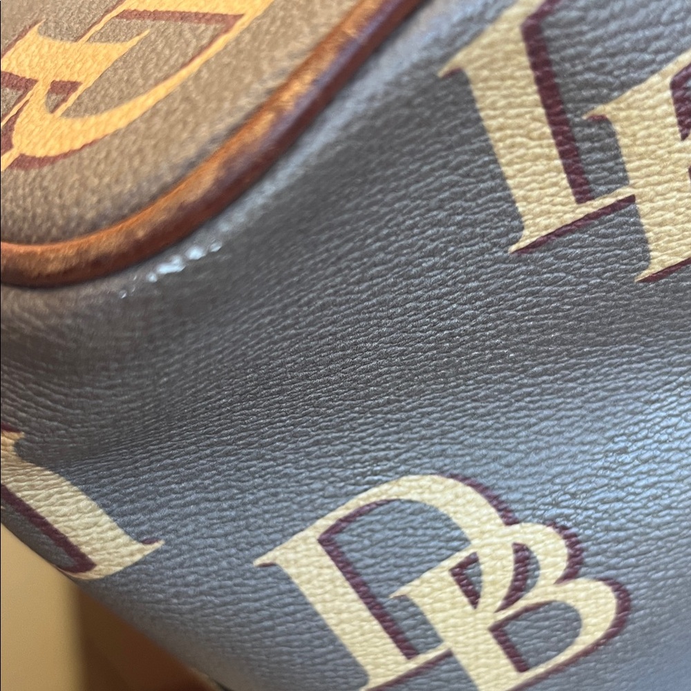 Dooney & Bourke Elegant Brown and Tan woman’s - Picture 6 of 16
